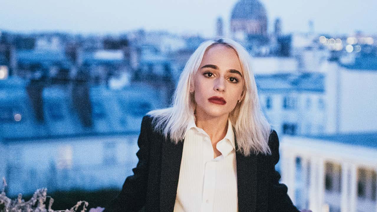 Sophia Anne Caruso Fashion s Latest Muse The Leaders Globe Media